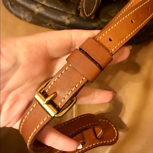 Louis Vuitton Saumur 30 - Picture 5 of 8